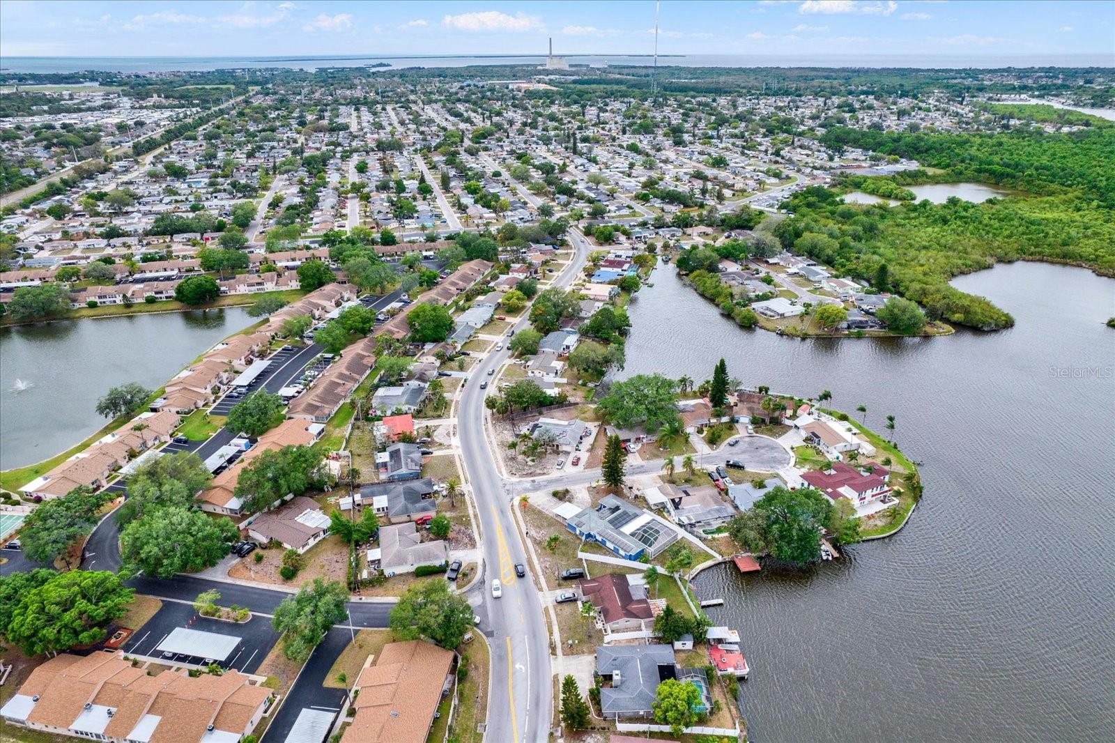 Image 29 of 33 For 3931 Holiday Lake Drive