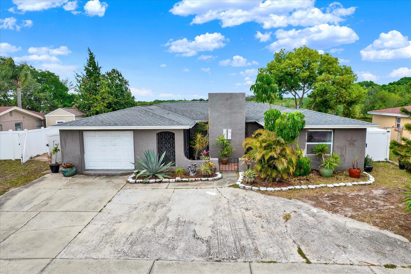 Image 31 of 33 For 3931 Holiday Lake Drive