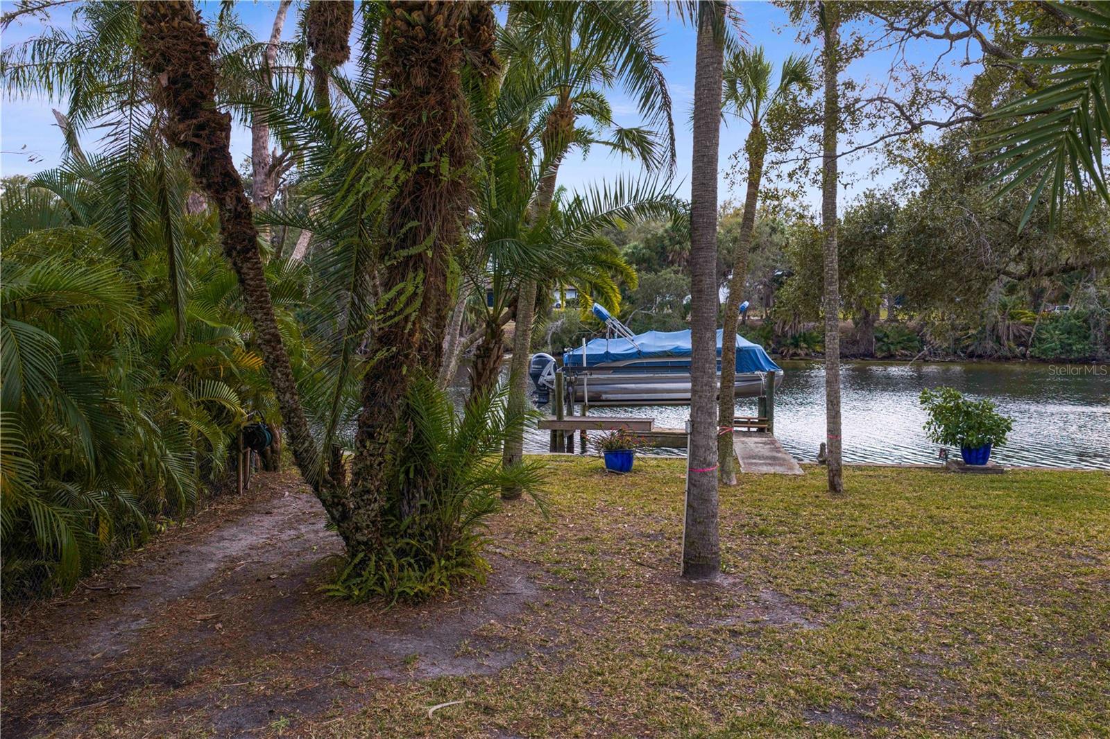 Image 46 of 70 For 906 Henry Avenue