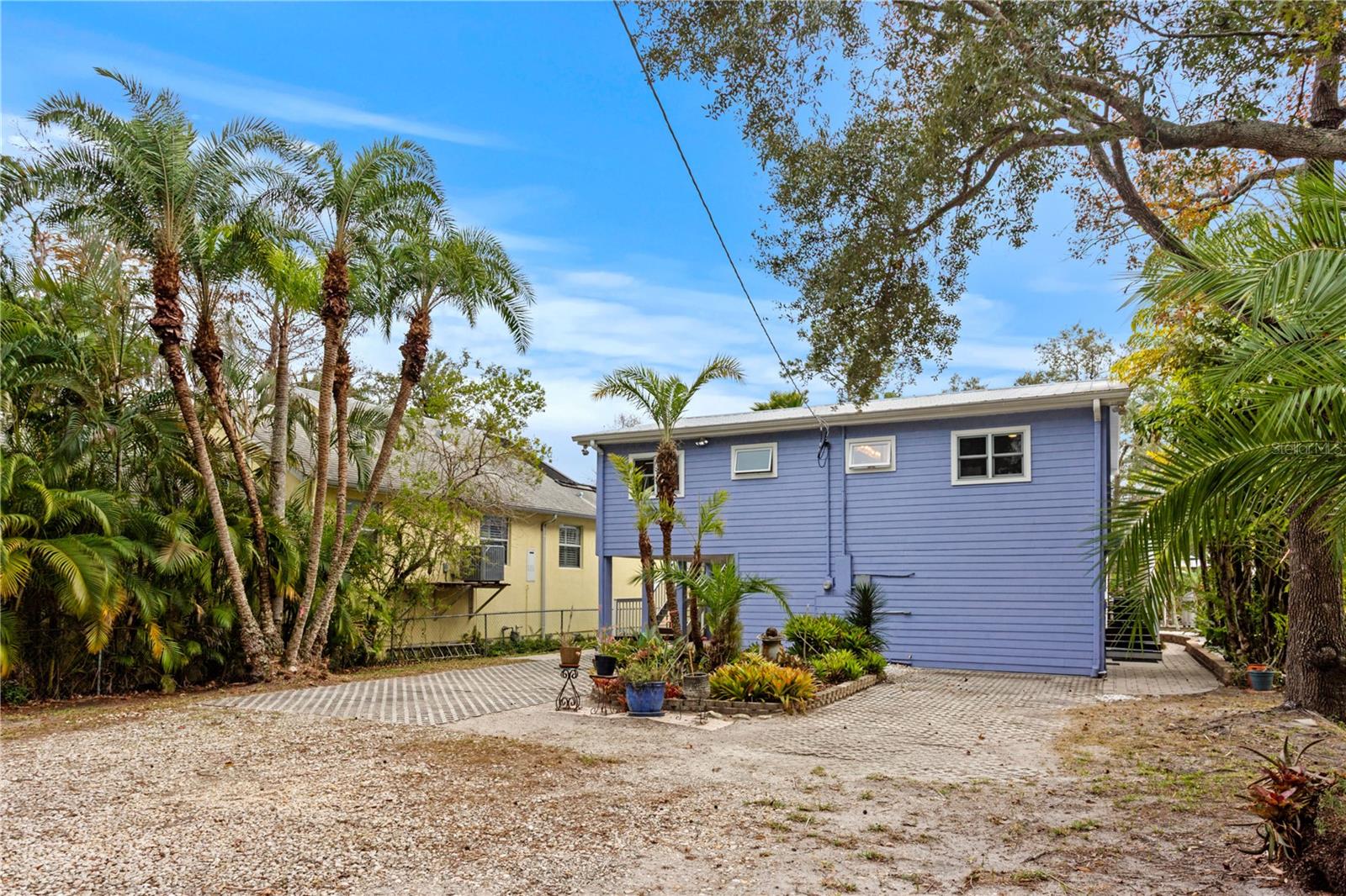 Image 49 of 70 For 906 Henry Avenue