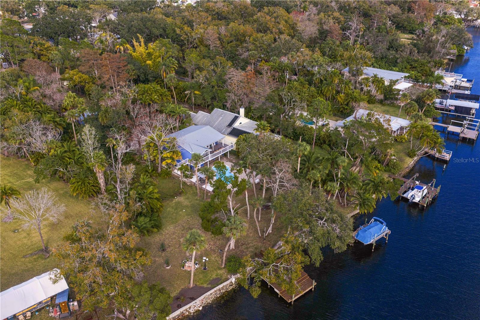 Image 55 of 70 For 906 Henry Avenue