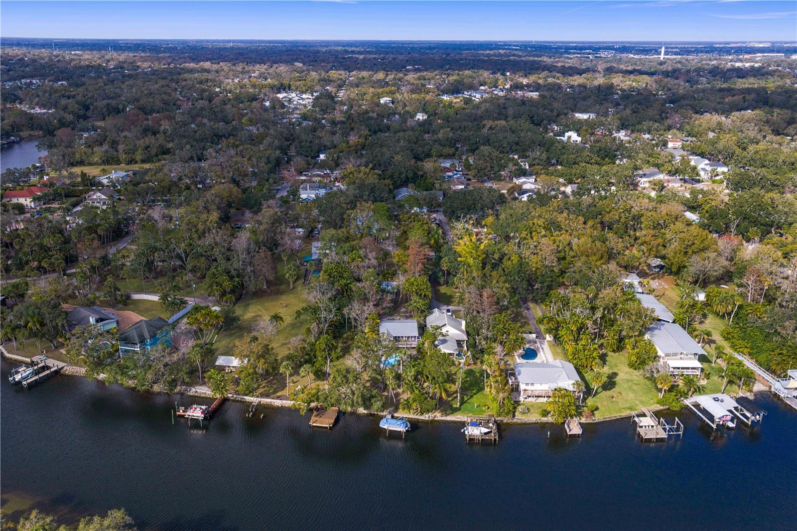 Image 58 of 70 For 906 Henry Avenue