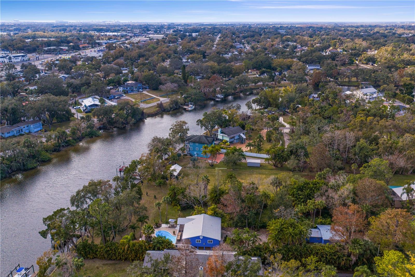 Image 64 of 70 For 906 Henry Avenue
