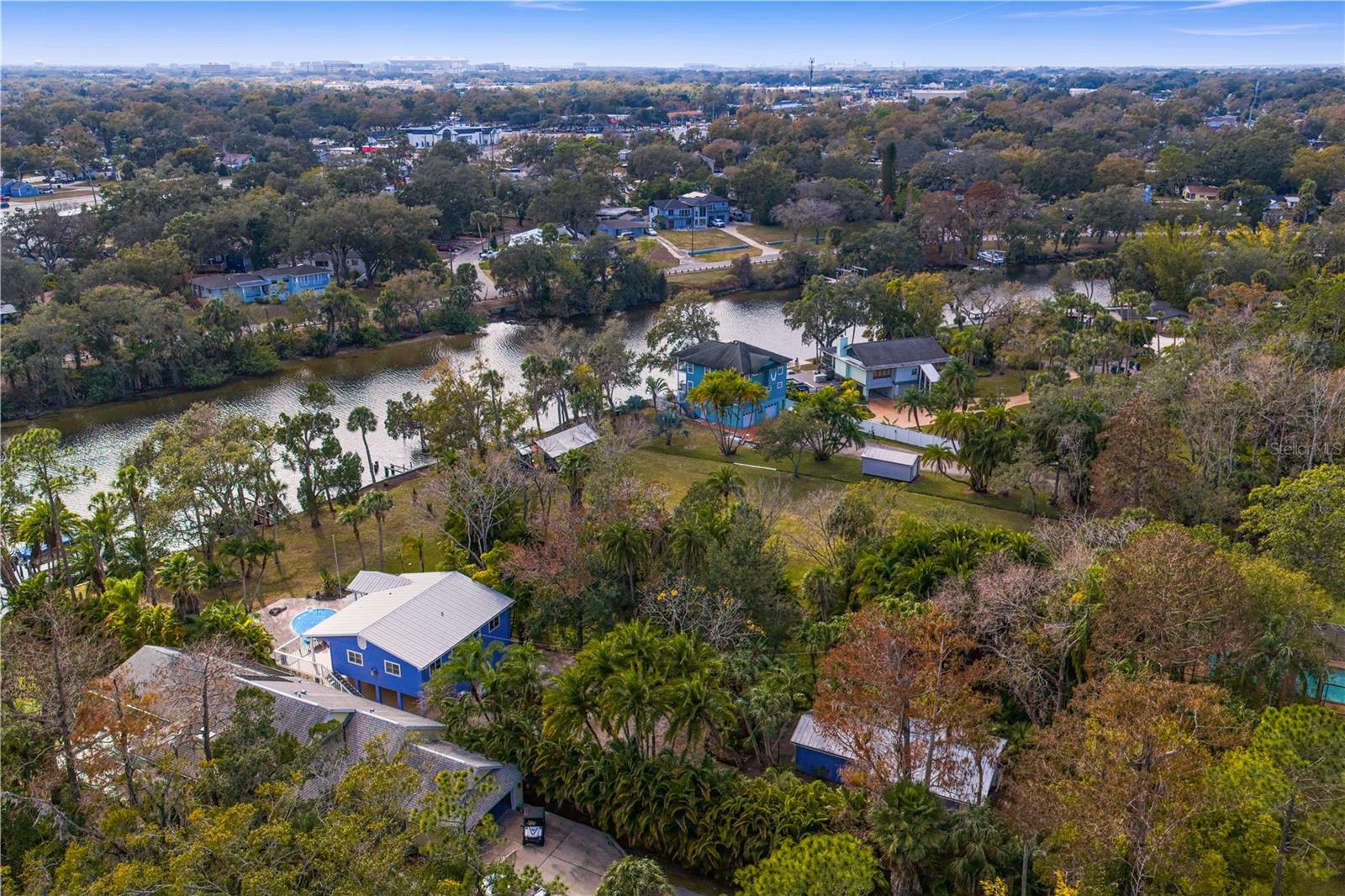 Image 66 of 70 For 906 Henry Avenue