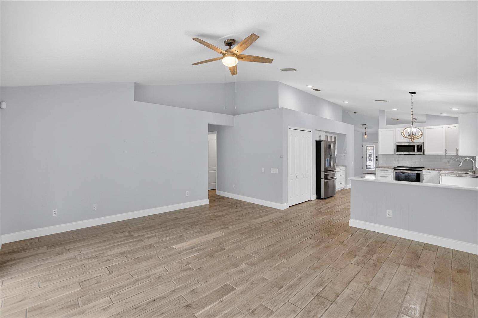 Image 22 of 67 For 5529 Terrain De Golf Drive