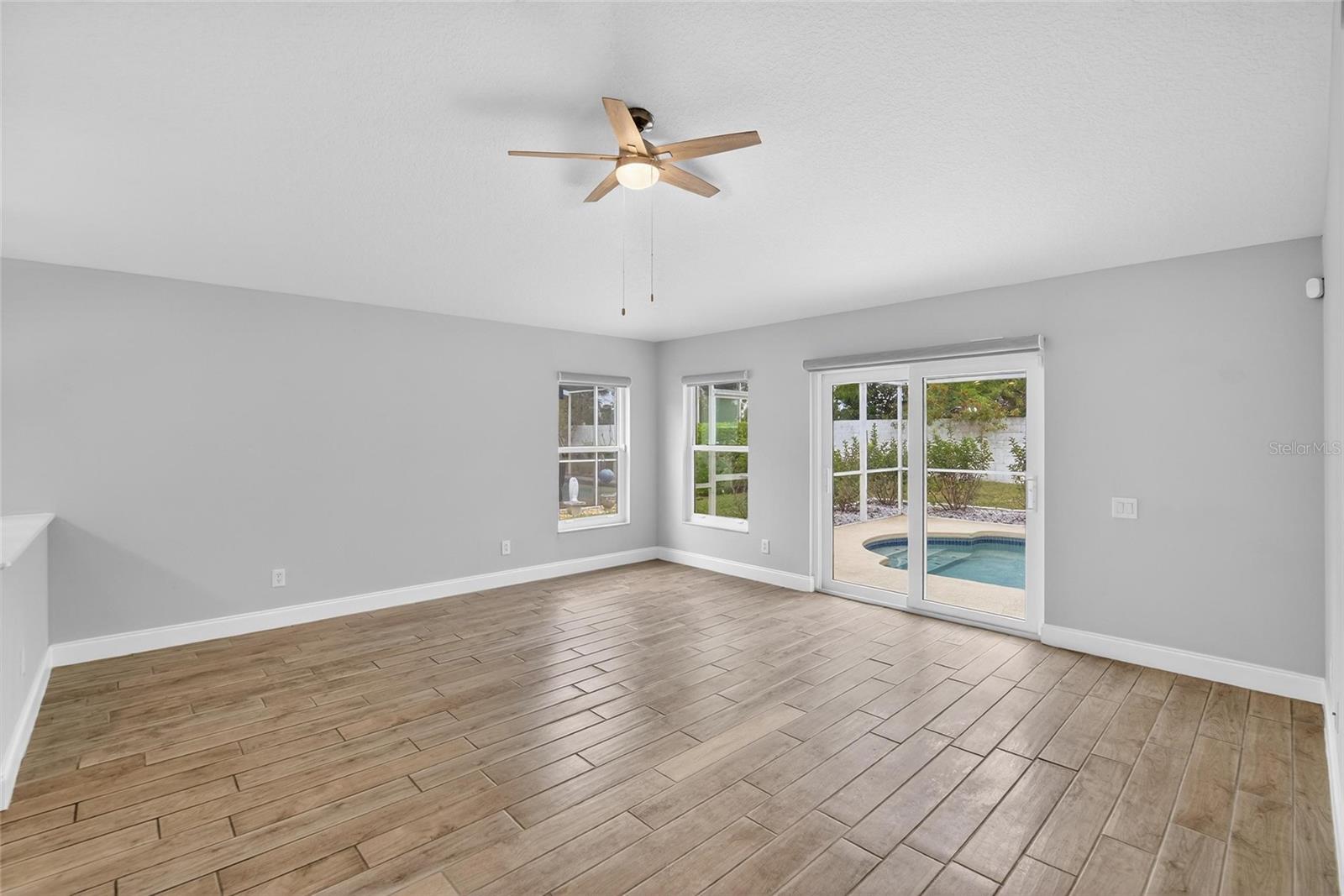 Image 25 of 67 For 5529 Terrain De Golf Drive