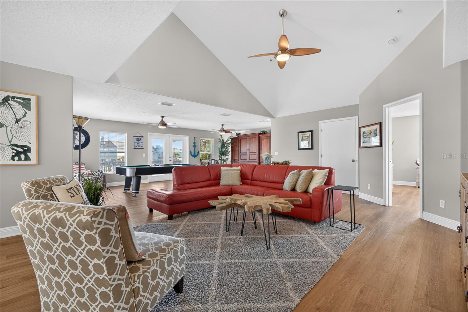 Image 15 of 50 For 1902 Arrowhead Drive Ne