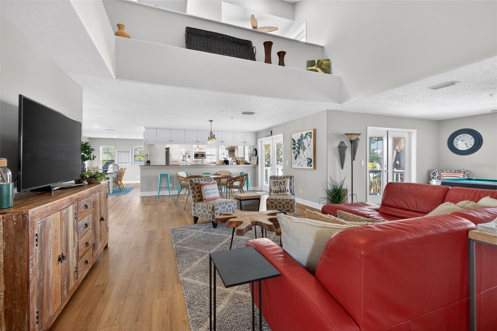 Image 17 of 50 For 1902 Arrowhead Drive Ne