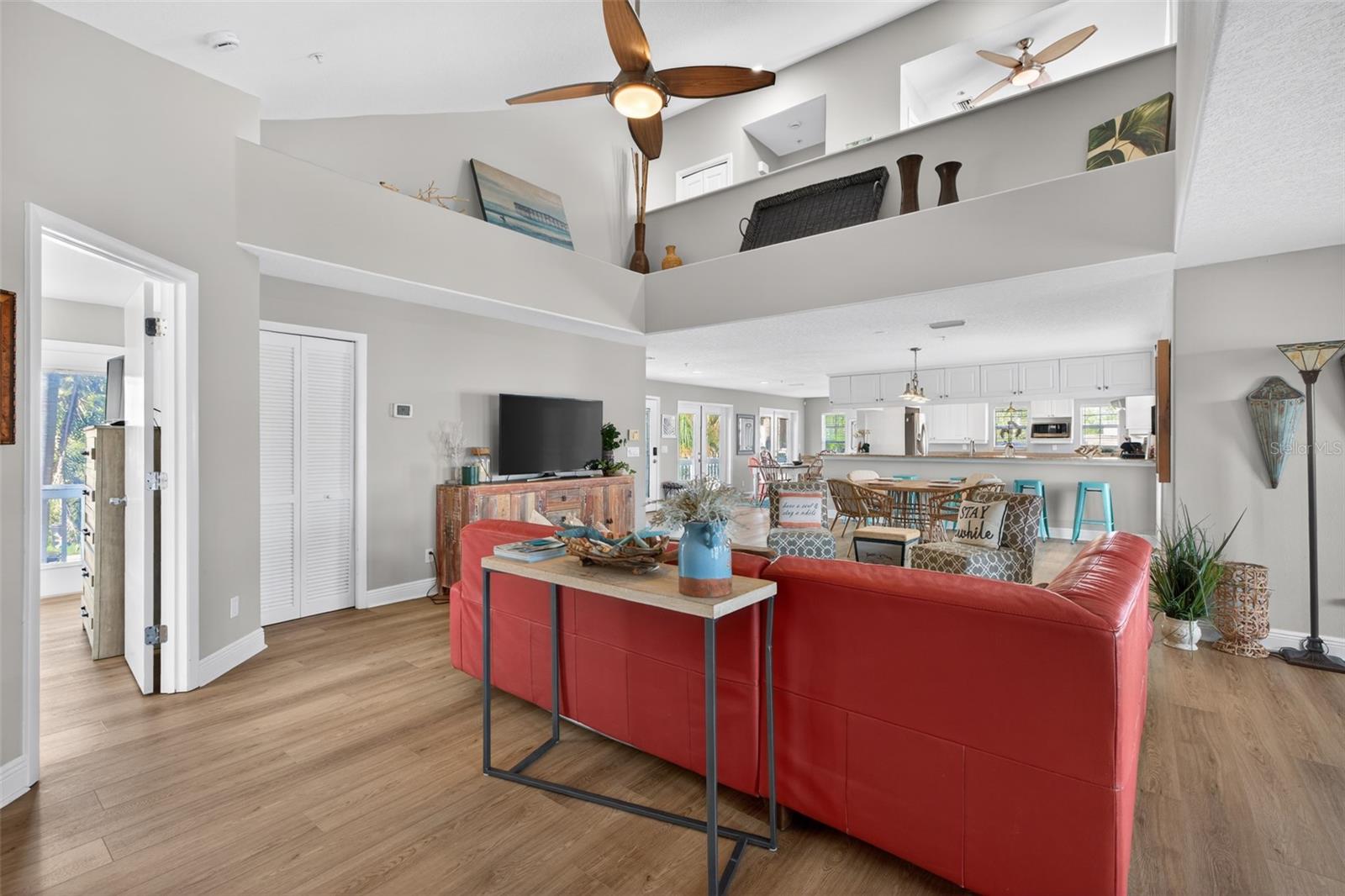 Image 18 of 50 For 1902 Arrowhead Drive Ne