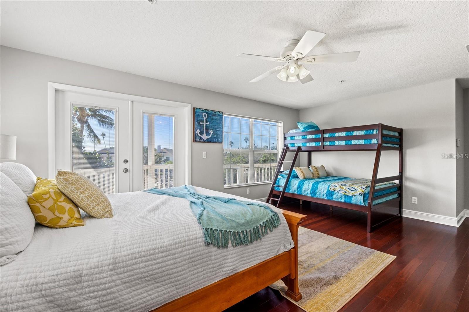 Image 30 of 50 For 1902 Arrowhead Drive Ne