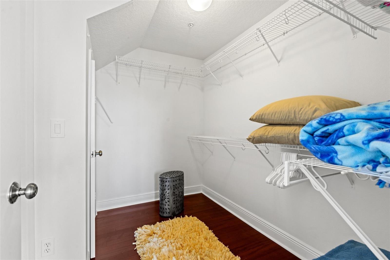 Image 31 of 50 For 1902 Arrowhead Drive Ne