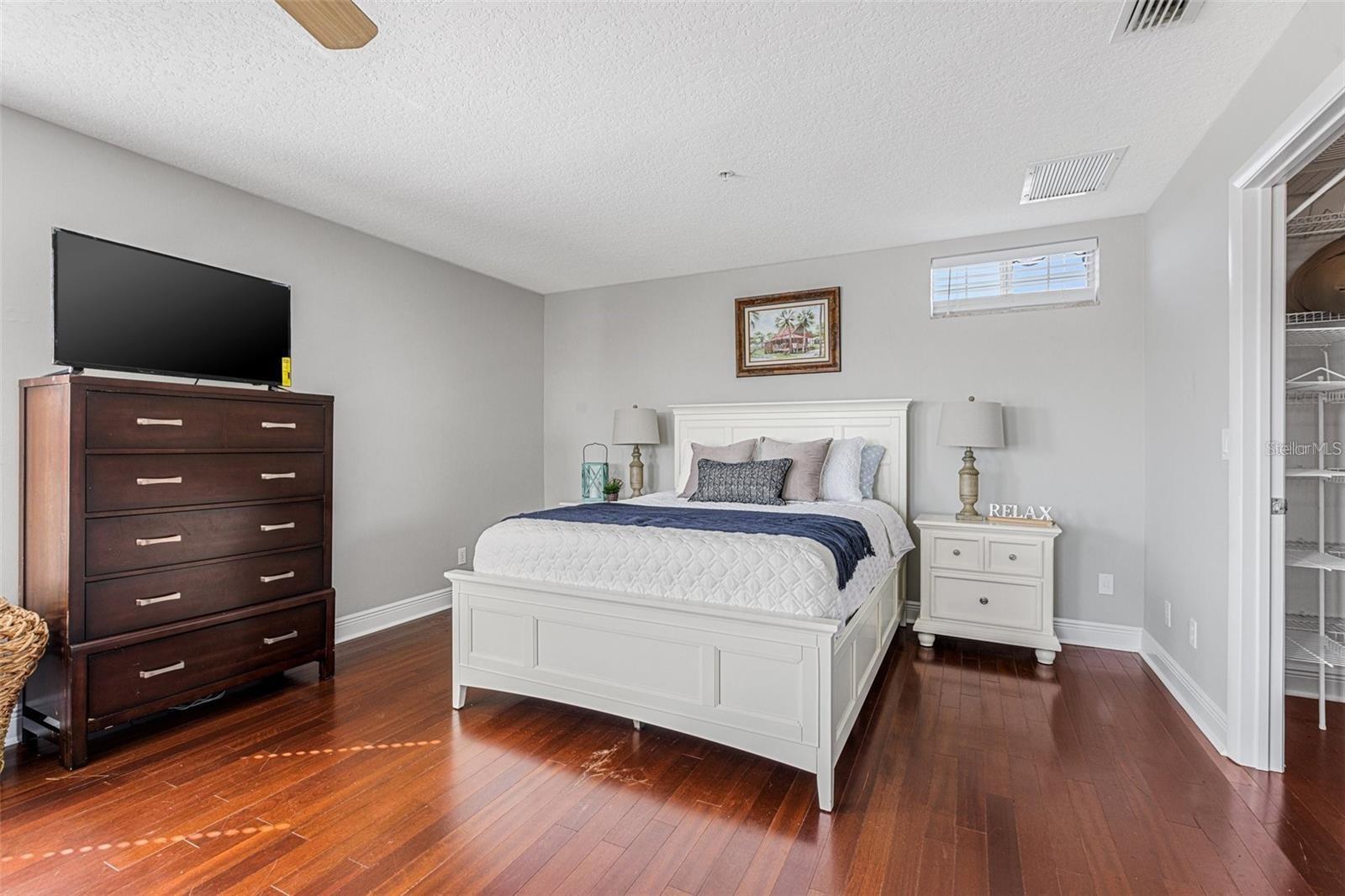 Image 34 of 50 For 1902 Arrowhead Drive Ne