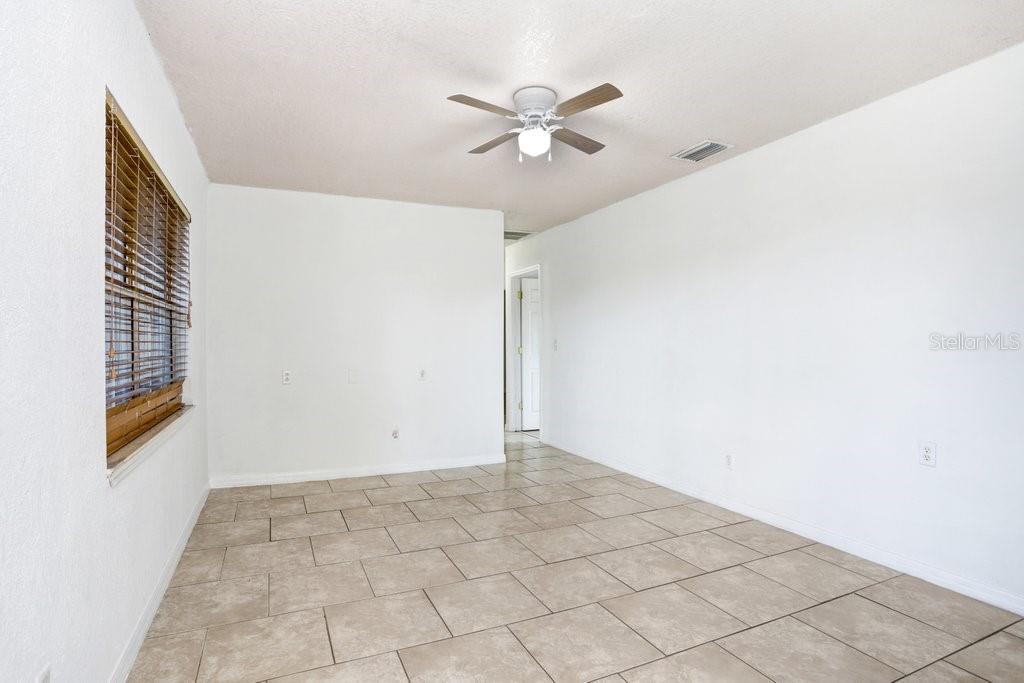 Image 10 of 34 For 335 Diana Avenue