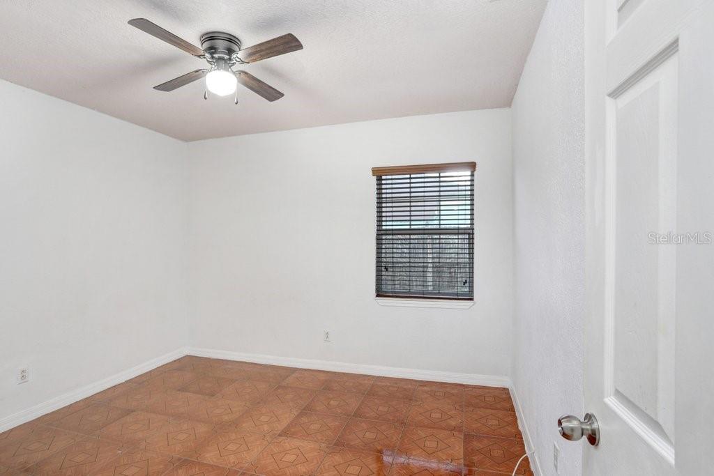 Image 21 of 34 For 335 Diana Avenue