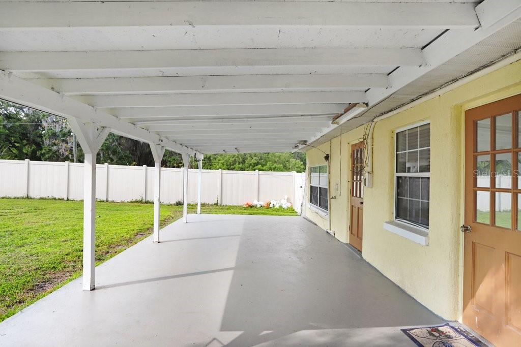 Image 22 of 34 For 335 Diana Avenue