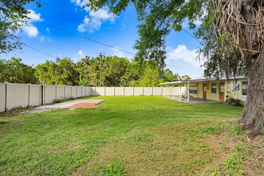 Image 23 of 34 For 335 Diana Avenue