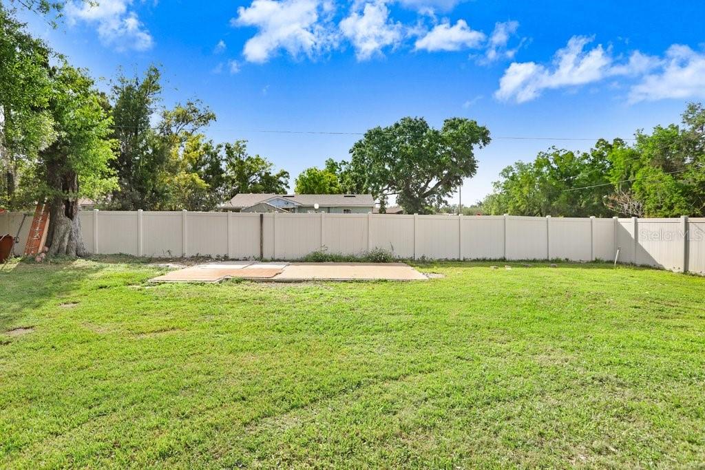 Image 24 of 34 For 335 Diana Avenue