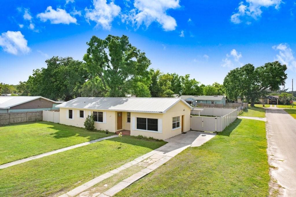 Image 25 of 34 For 335 Diana Avenue