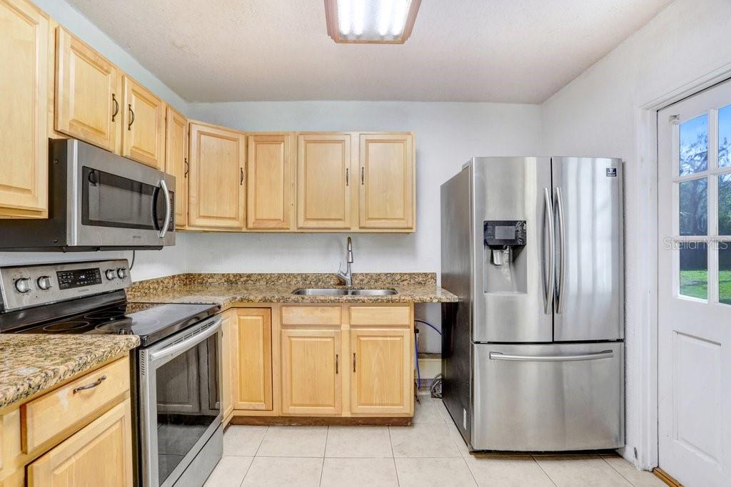 Image 5 of 34 For 335 Diana Avenue