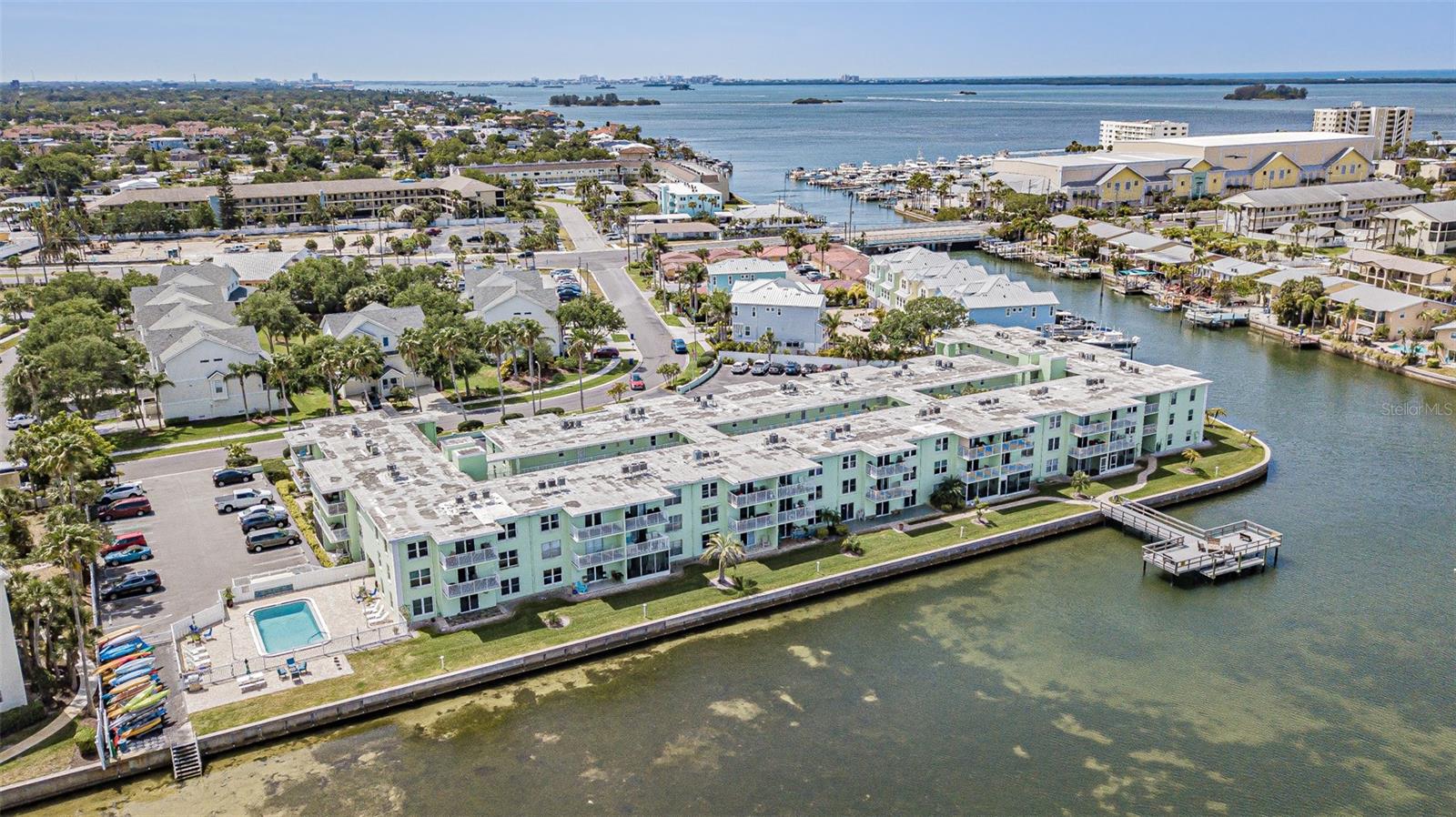 Image 19 of 24 For 464 Paula Drive N 109