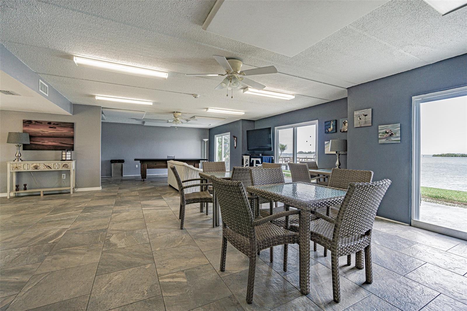 Image 22 of 24 For 464 Paula Drive N 109