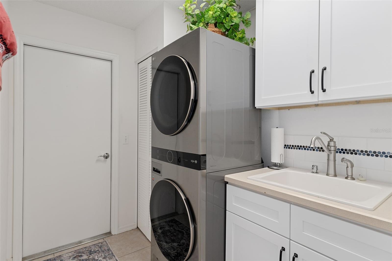 Image 43 of 99 For 7499 Sugarbush Drive