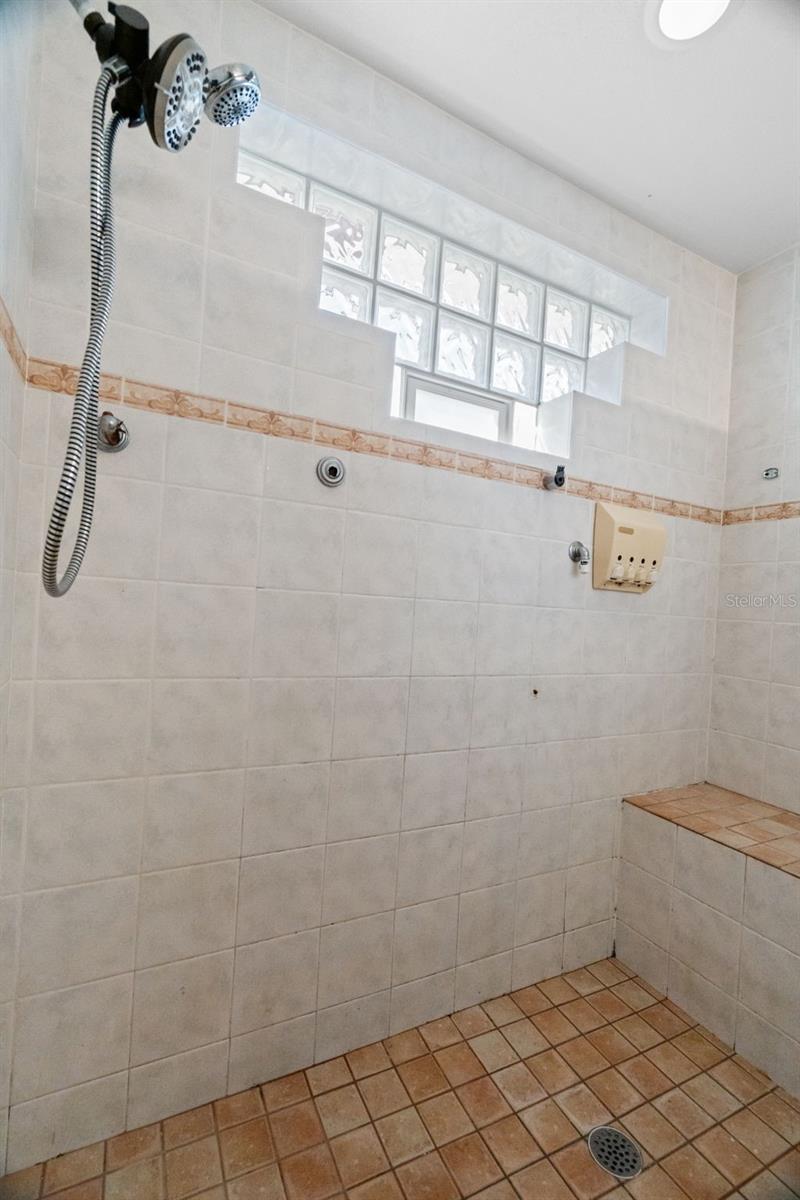 Image 20 of 34 For 6800 16th Street N