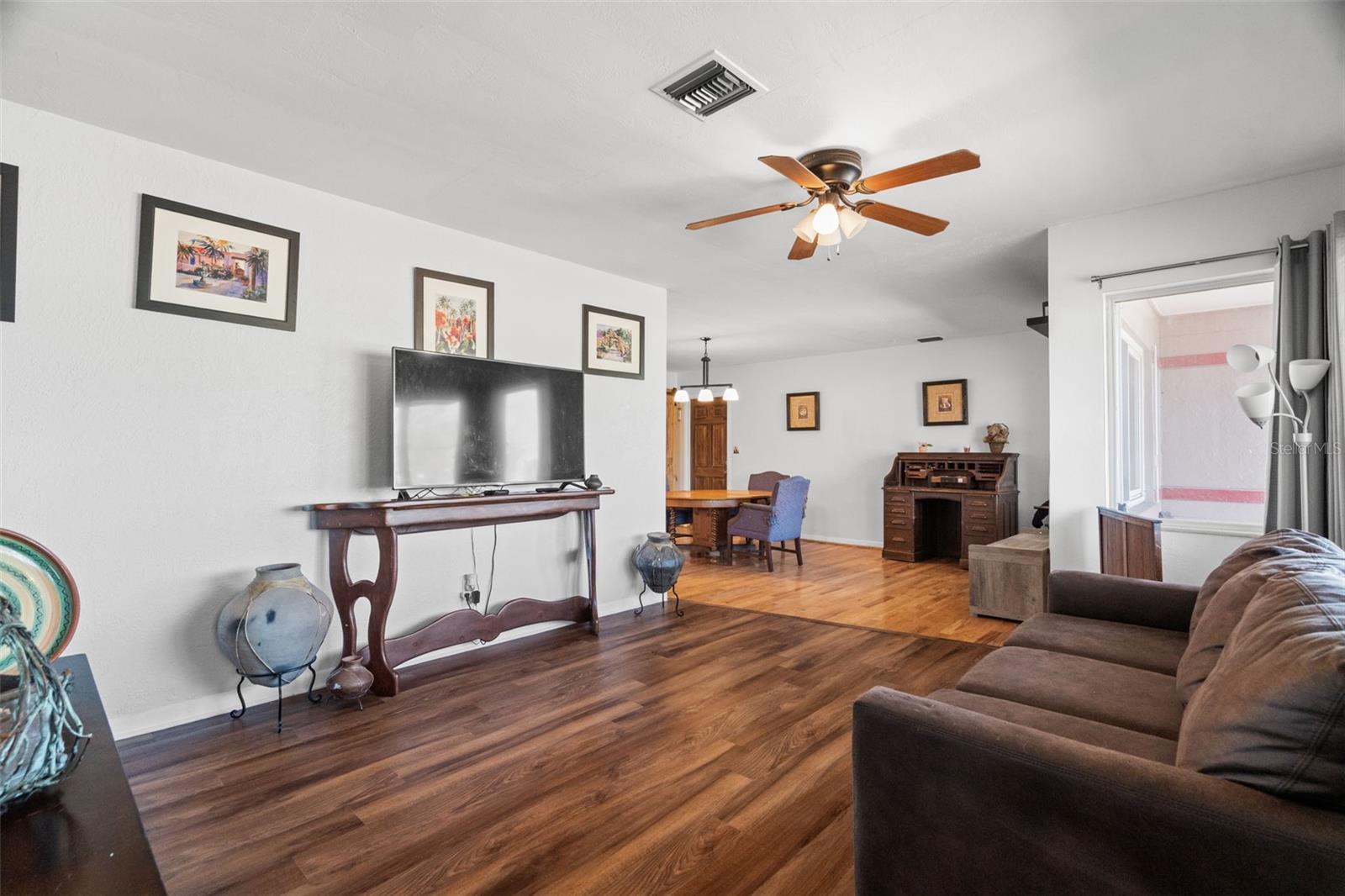 Image 5 of 34 For 6800 16th Street N