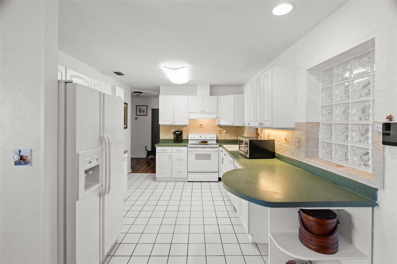 Image 7 of 34 For 6800 16th Street N