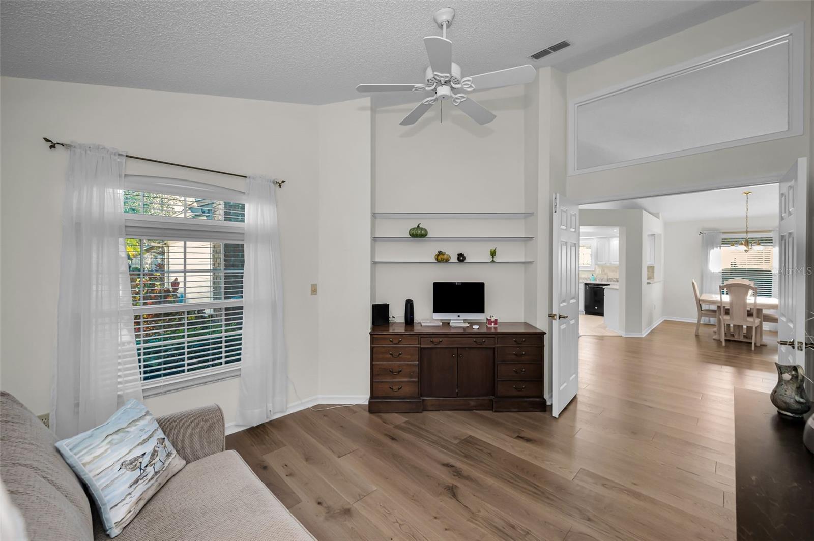 Image 12 of 43 For 1462 Woodstream Drive