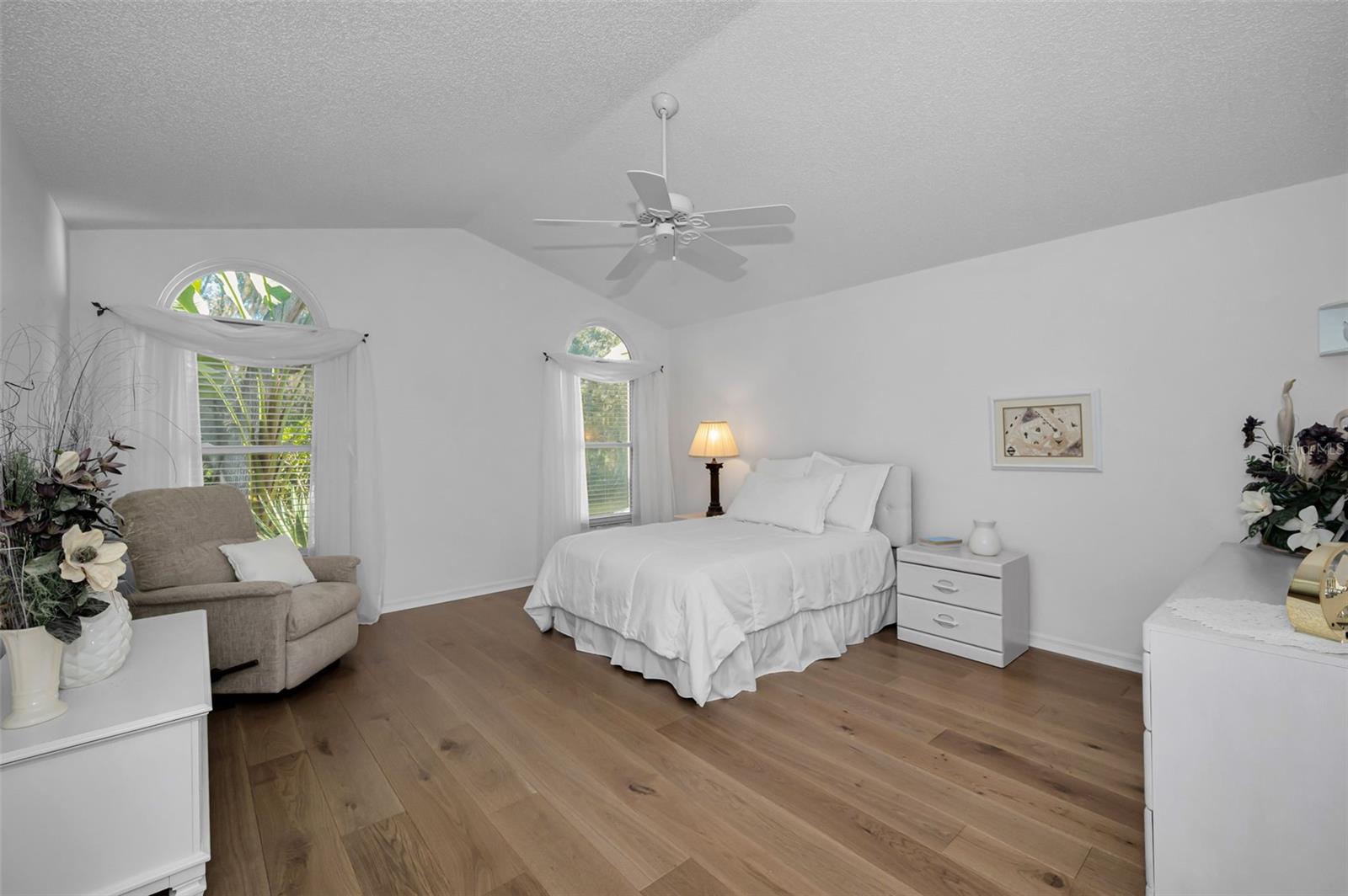 Image 13 of 43 For 1462 Woodstream Drive