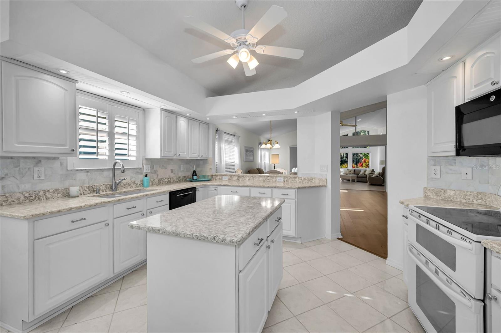 Image 8 of 43 For 1462 Woodstream Drive