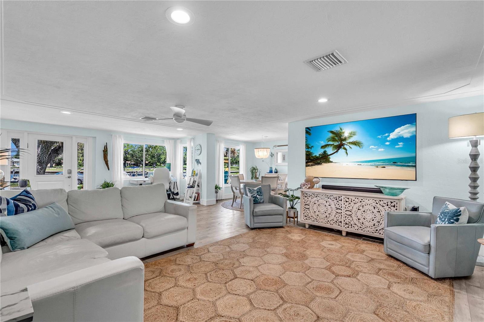 Image 10 of 64 For 7817 Alhambra Drive