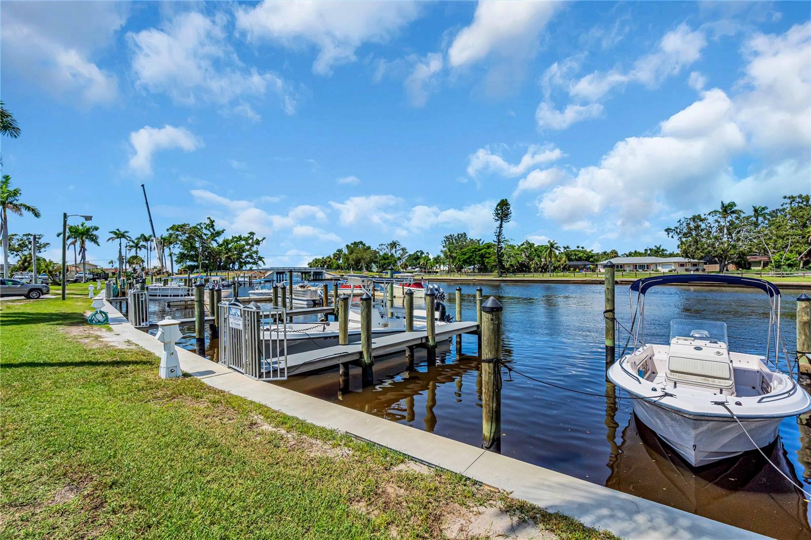 Image 9 of 64 For 7817 Alhambra Drive