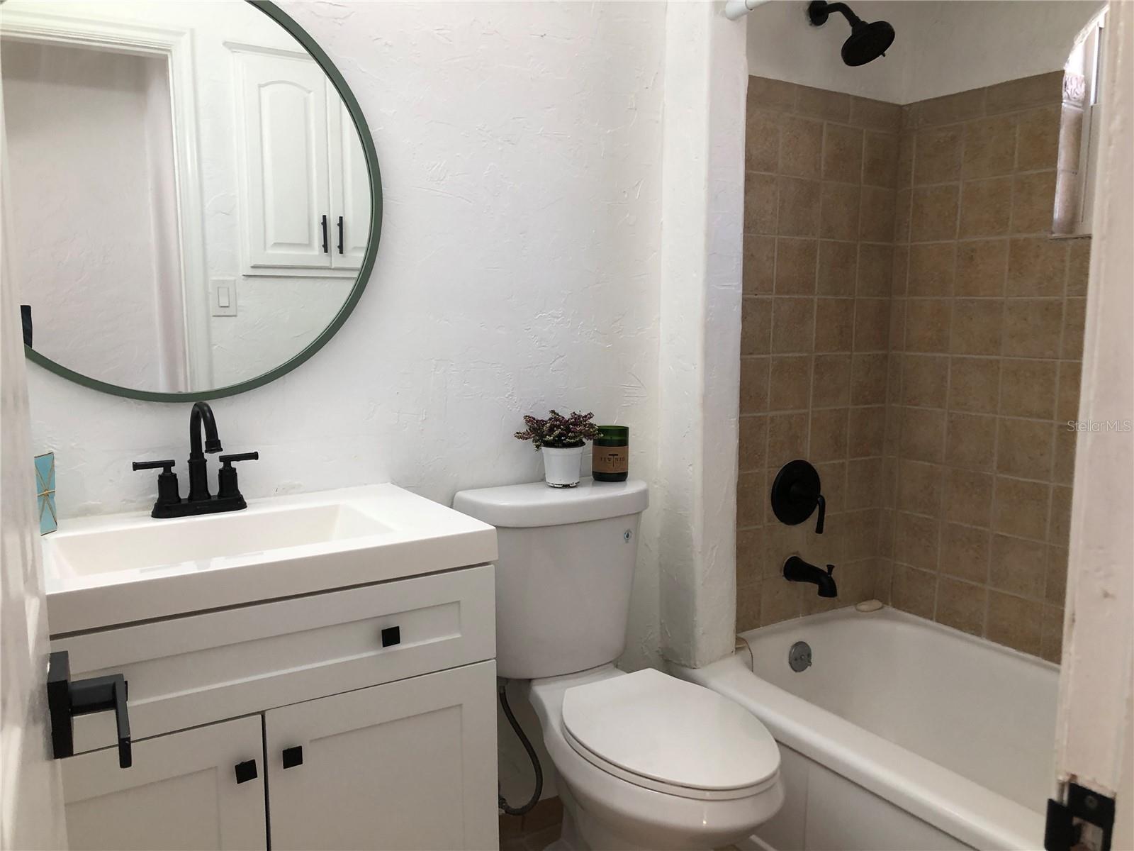 Image 14 of 34 For 5253 2nd Avenue N