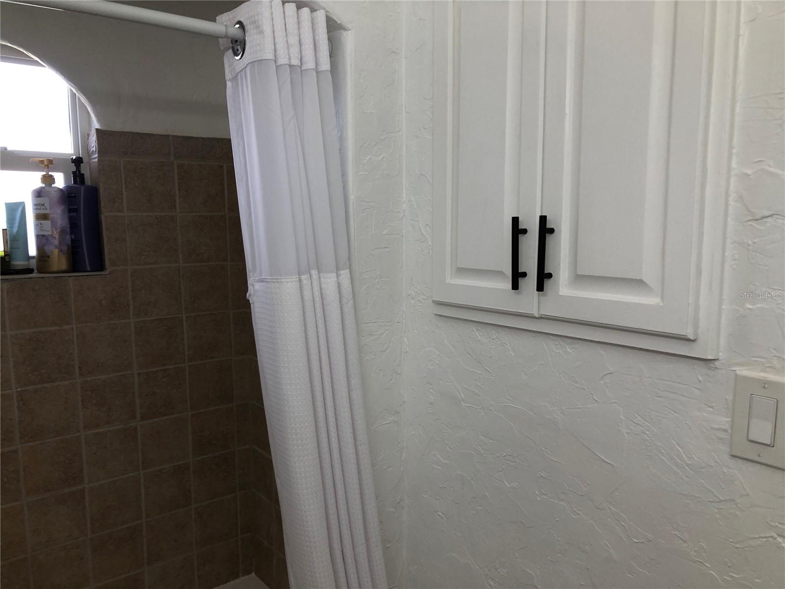 Image 15 of 34 For 5253 2nd Avenue N