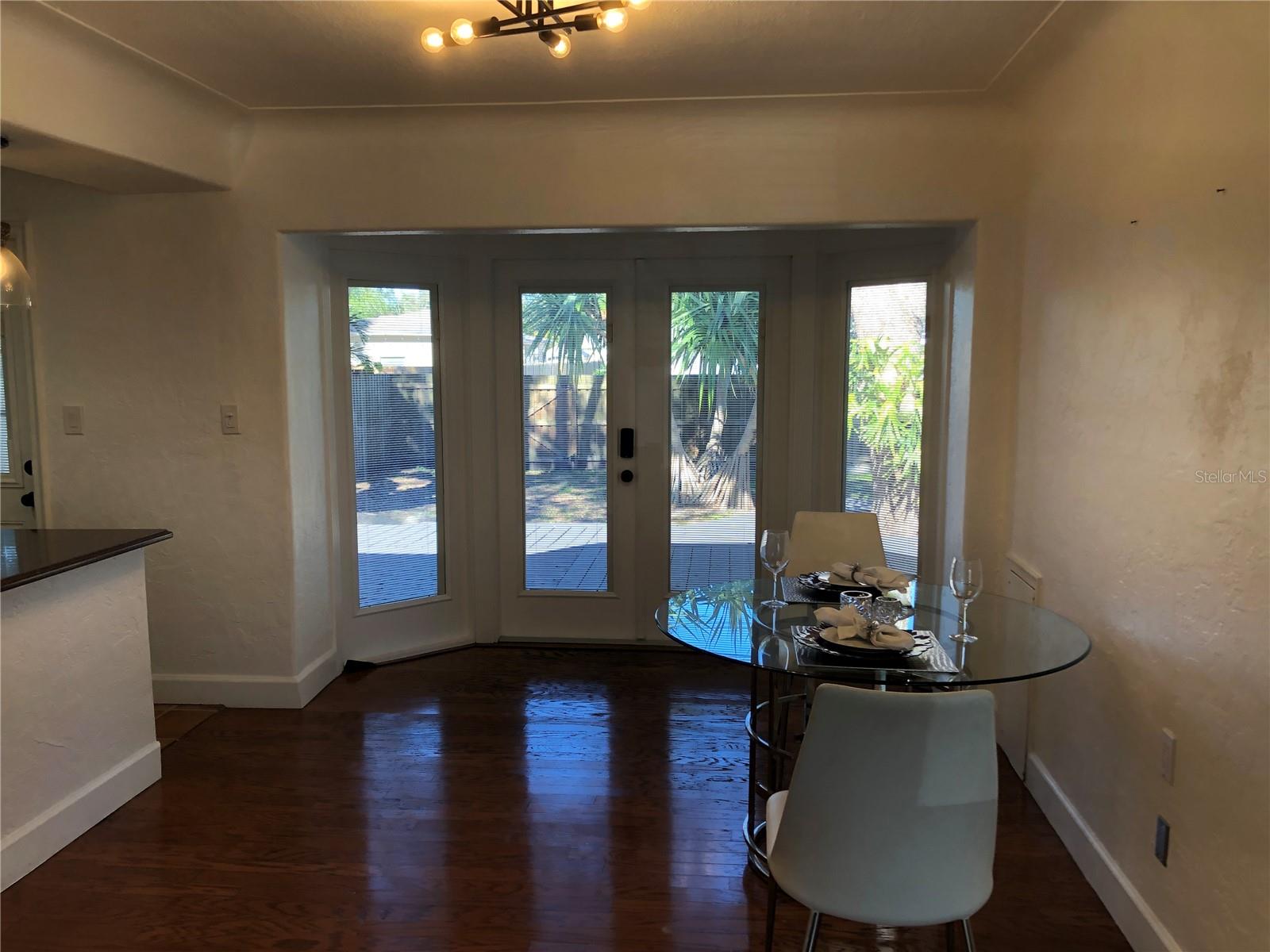 Image 17 of 34 For 5253 2nd Avenue N