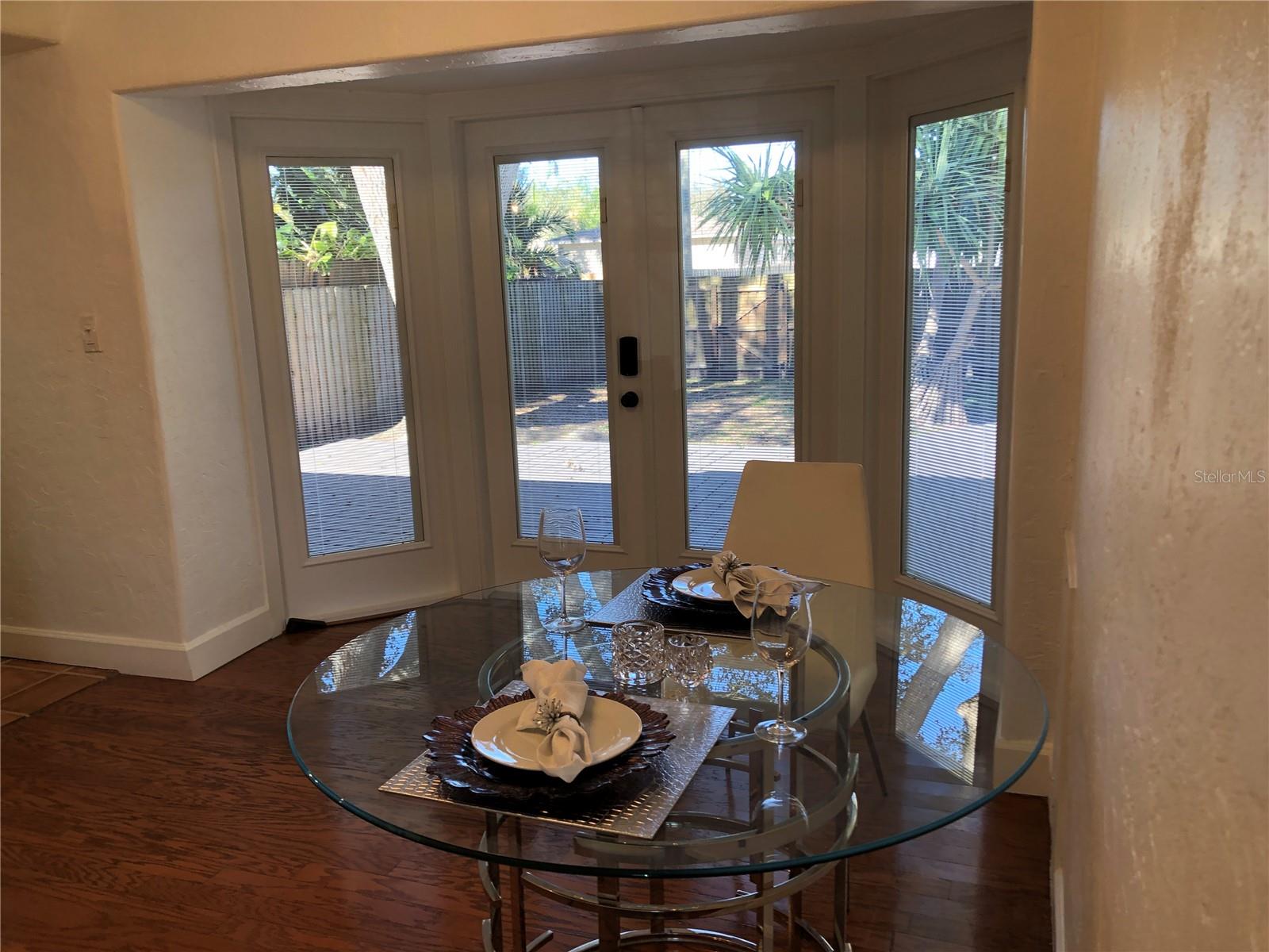 Image 18 of 34 For 5253 2nd Avenue N