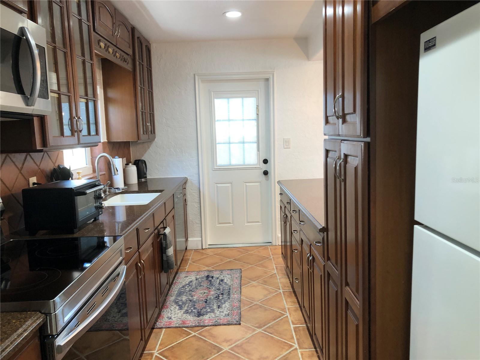 Image 32 of 34 For 5253 2nd Avenue N