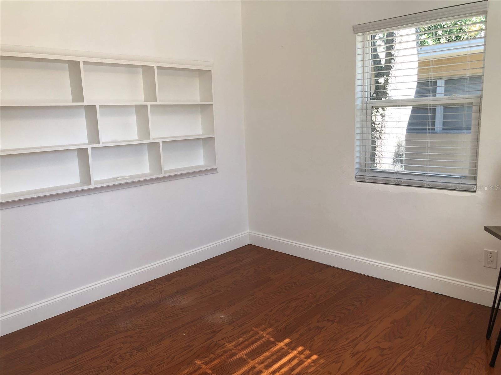 Image 9 of 34 For 5253 2nd Avenue N