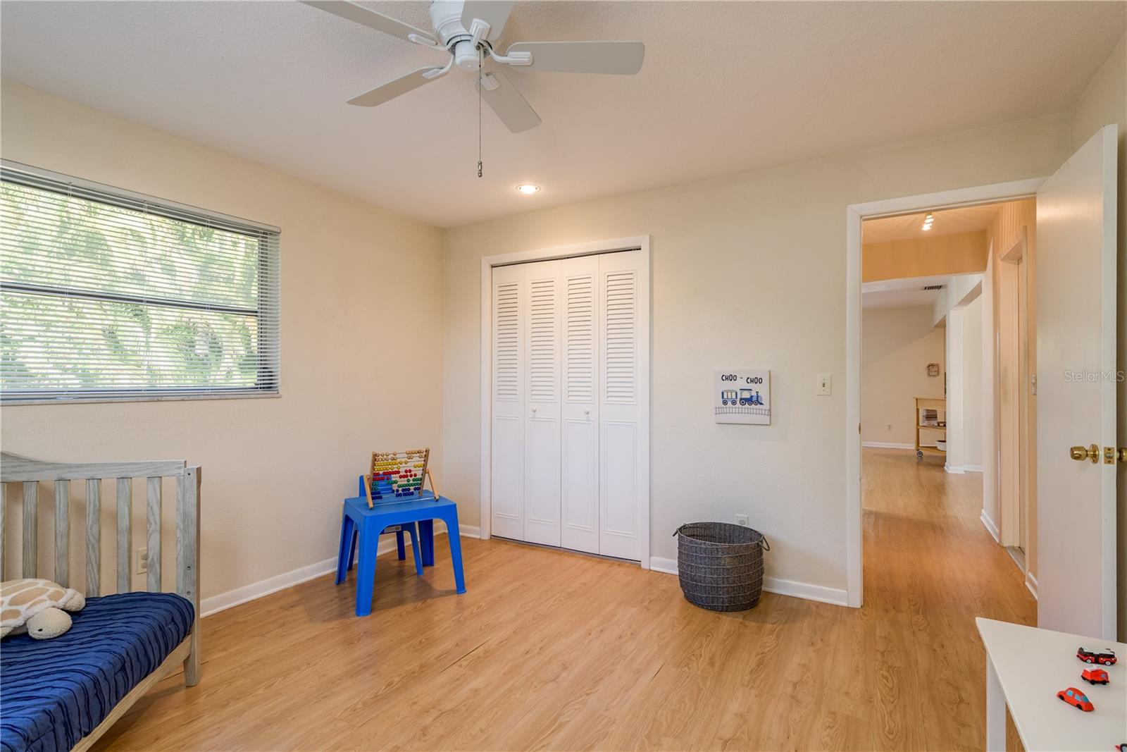 Image 18 of 34 For 6952 122nd Street