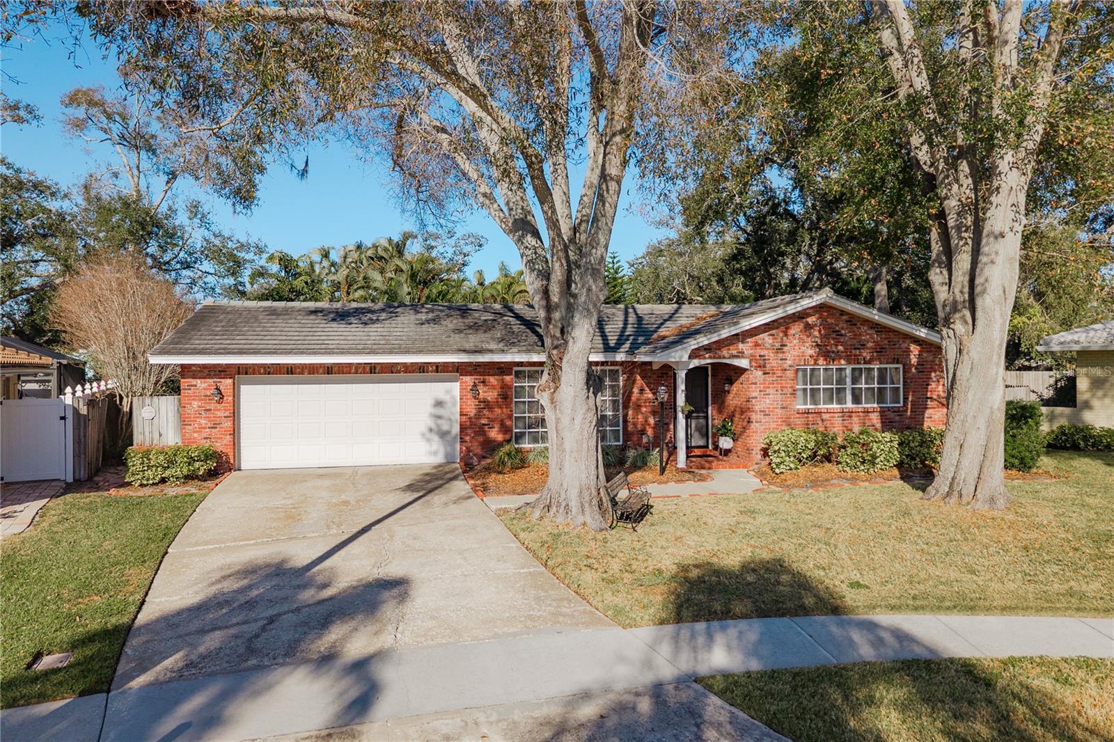 Image 2 of 34 For 6952 122nd Street