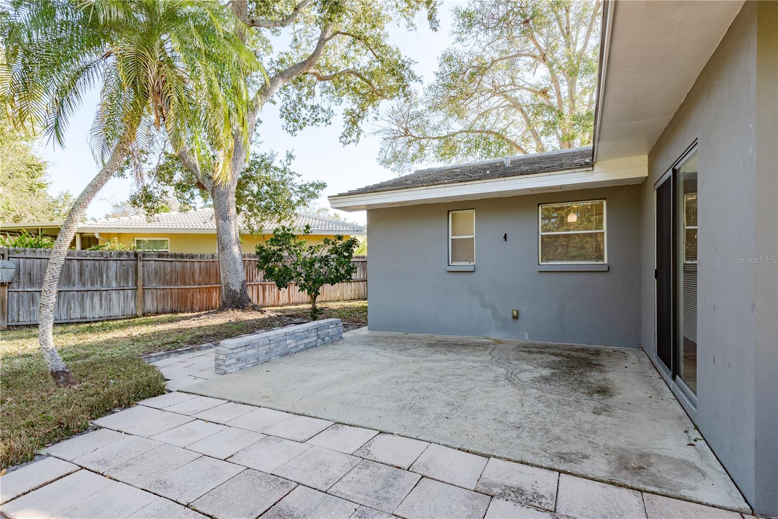 Image 20 of 34 For 6952 122nd Street