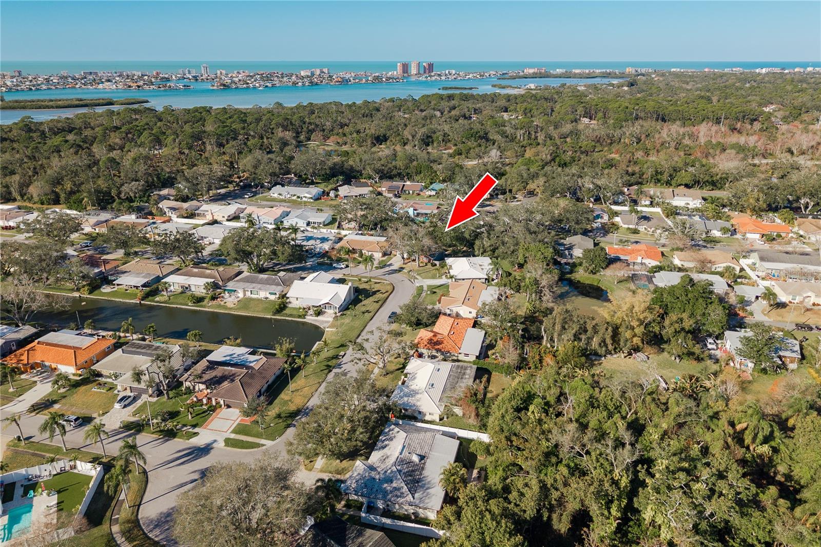 Image 29 of 34 For 6952 122nd Street