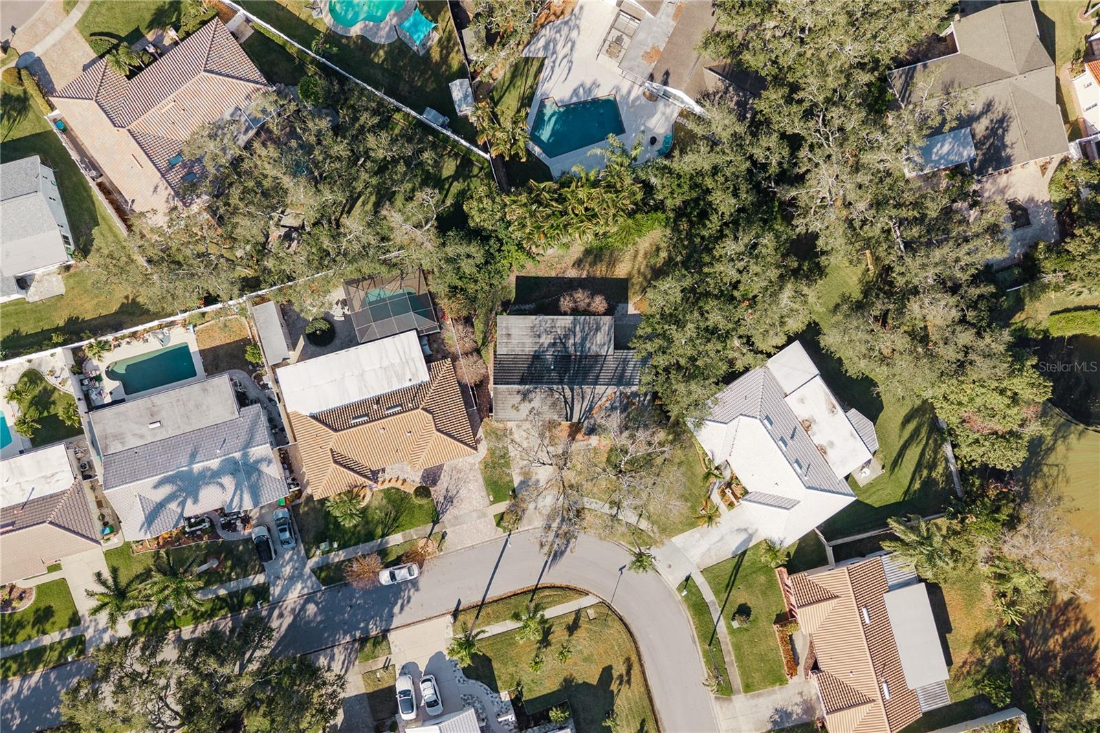 Image 32 of 34 For 6952 122nd Street