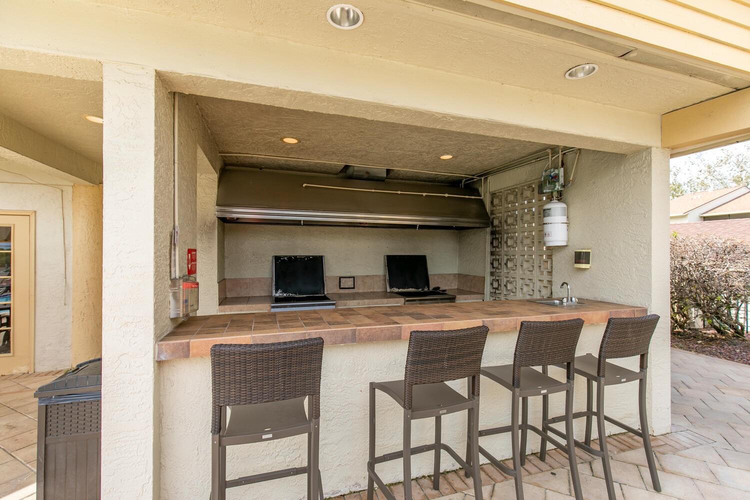 Image 26 of 33 For 2002 Blue Hawk Court 1723