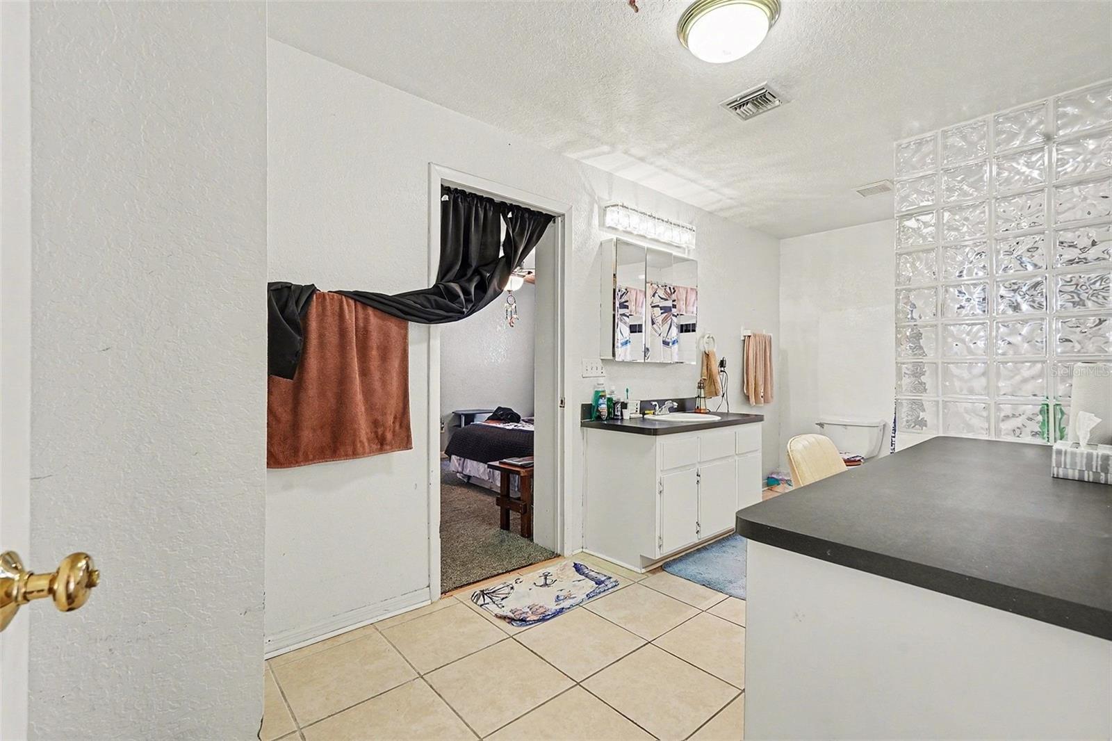 Image 11 of 30 For 9528 River Road