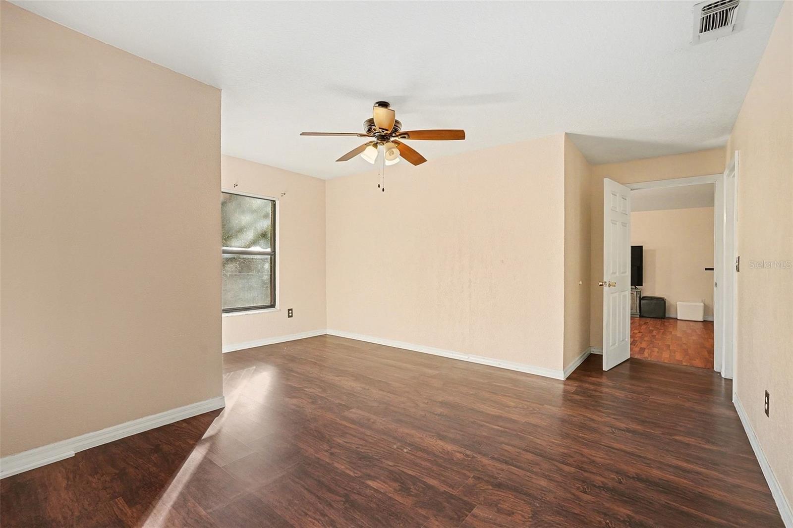 Image 18 of 30 For 9528 River Road