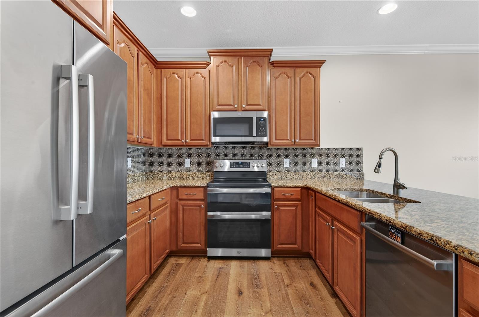 Image 10 of 42 For 205 49th Avenue N