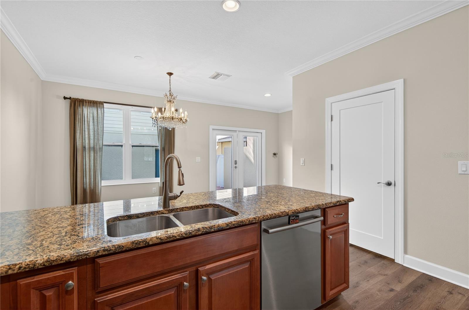 Image 12 of 42 For 205 49th Avenue N